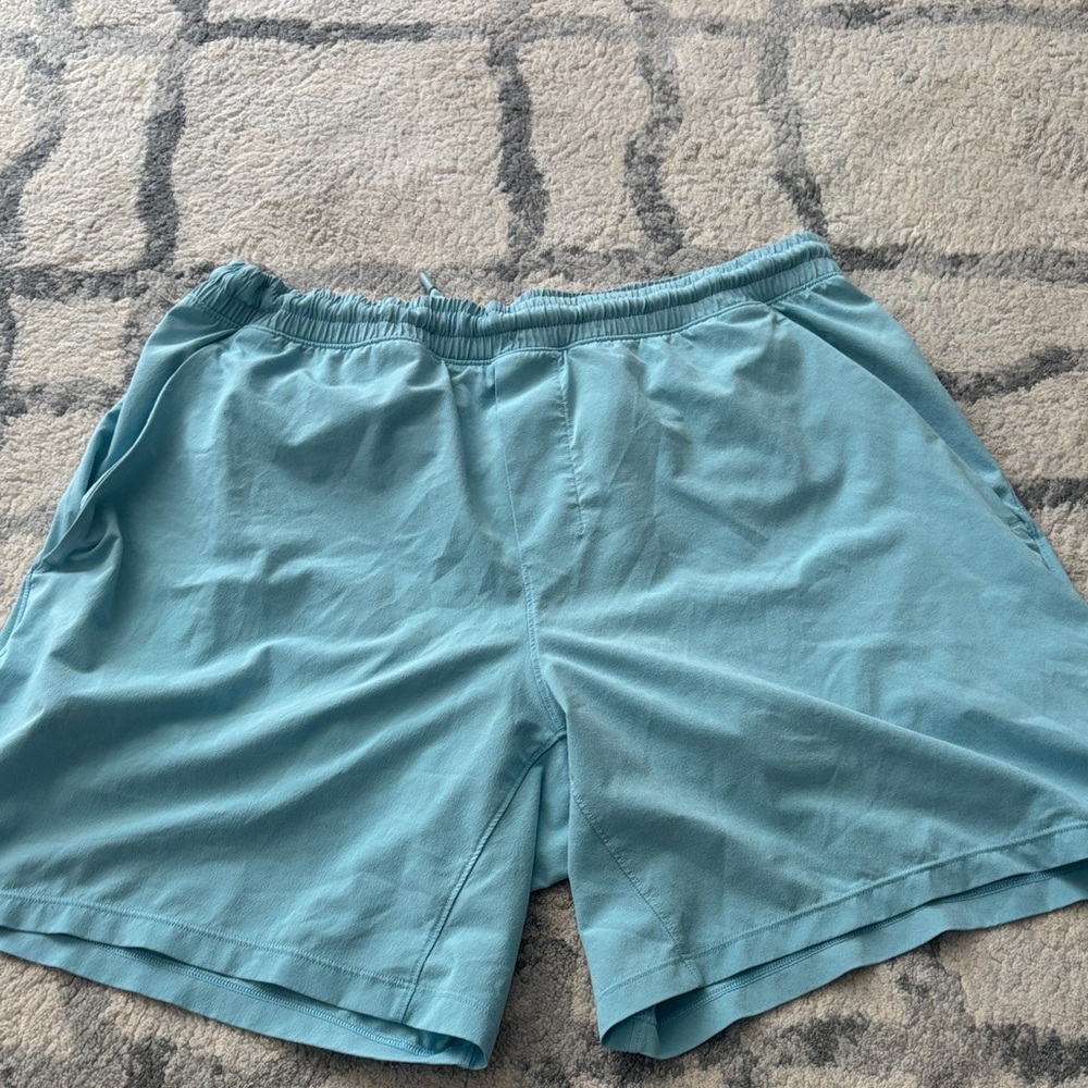 Lululemon Men's Blue Shorts xl